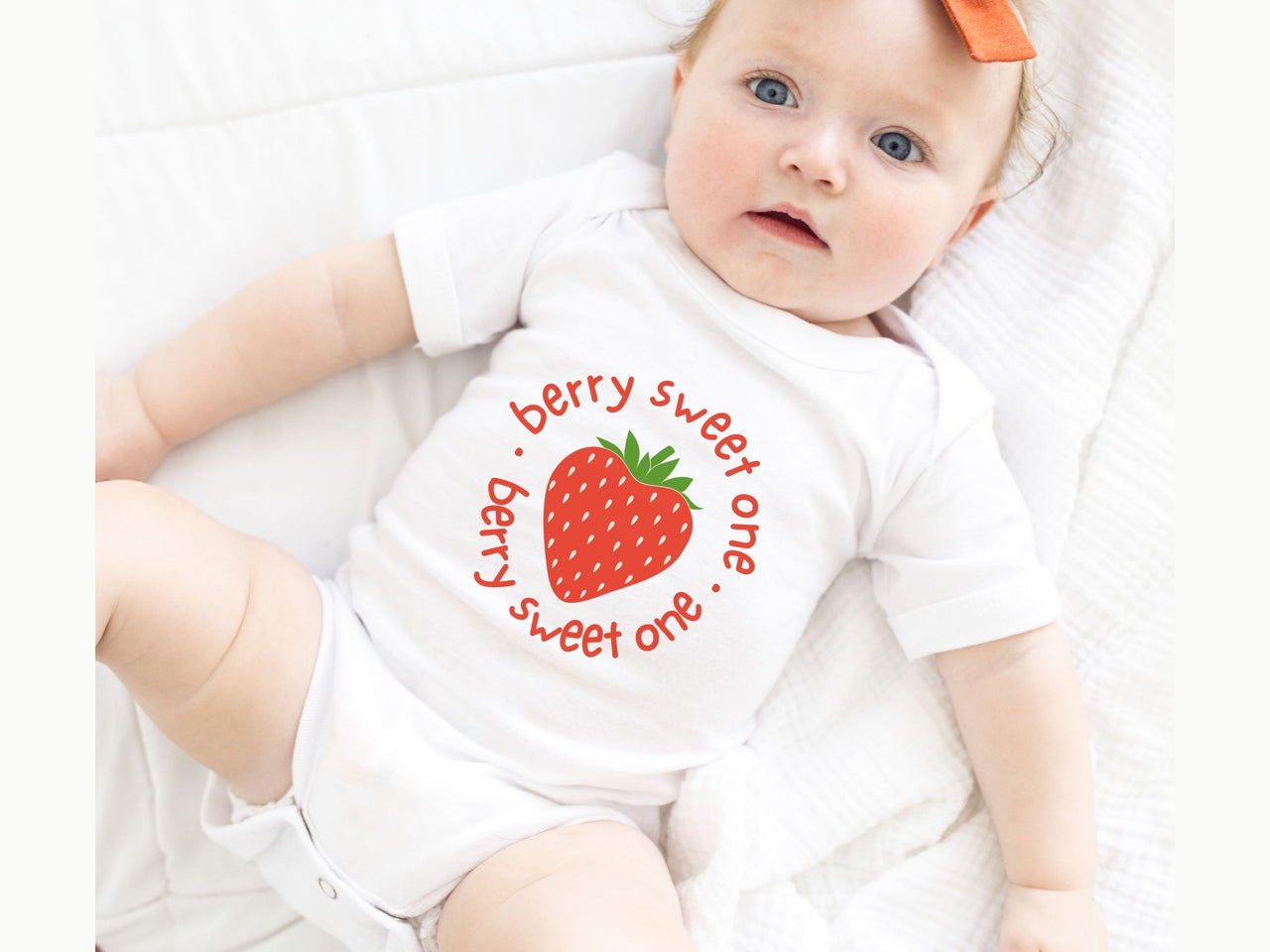 Mama Dada Stawberry Pocket Design Shirt